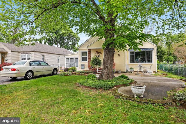 1010 VAN ROSSUM AVE, Beverly, NJ 08010