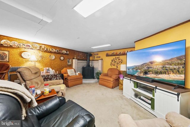 1010 VAN ROSSUM AVE, Beverly, NJ 08010