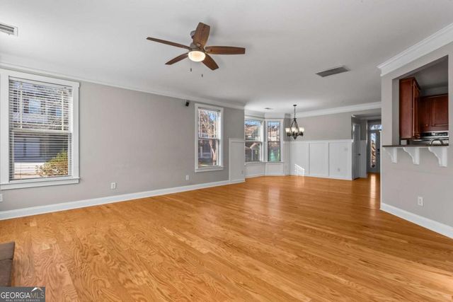 2043 Village Crest Drive NW, Atlanta, GA 30318