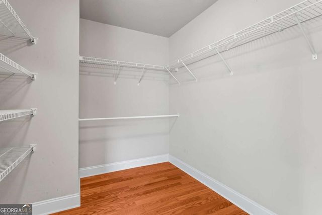 2043 Village Crest Drive NW, Atlanta, GA 30318