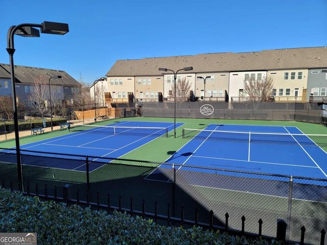 2043 Village Crest Drive NW, Atlanta, GA 30318