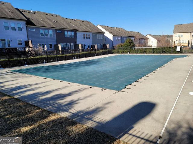 2043 Village Crest Drive NW, Atlanta, GA 30318