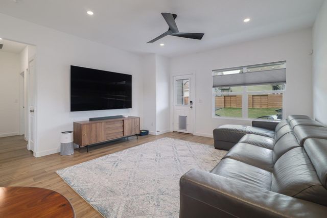 411 Jack Ryan ST, Kyle, TX 78640