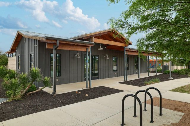 411 Jack Ryan ST, Kyle, TX 78640