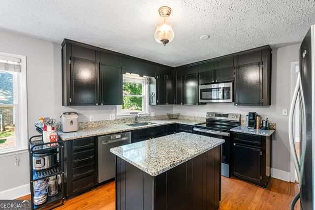 2008 Cedar Ridge Drive, Perry, GA 31069