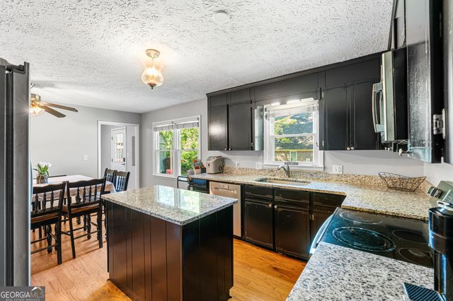 2008 Cedar Ridge Drive, Perry, GA 31069