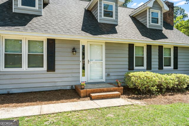 2008 Cedar Ridge Drive, Perry, GA 31069