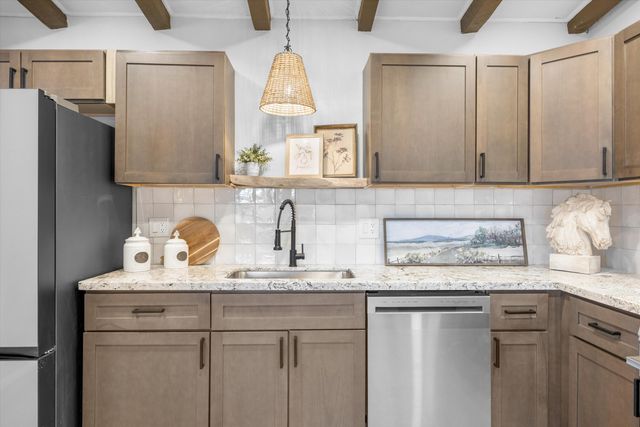 1420 Freeman Avenue NW, Albuquerque, NM 87107