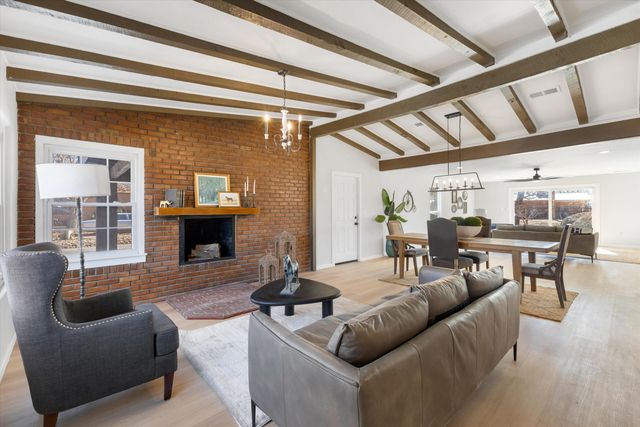 1420 Freeman Avenue NW, Albuquerque, NM 87107