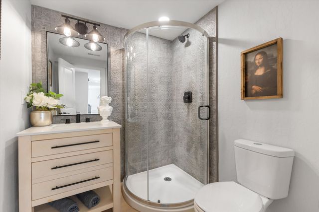 1420 Freeman Avenue NW, Albuquerque, NM 87107