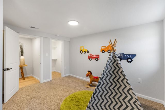 1420 Freeman Avenue NW, Albuquerque, NM 87107