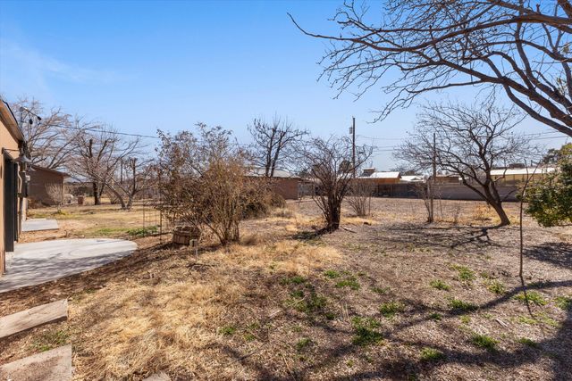 1420 Freeman Avenue NW, Albuquerque, NM 87107