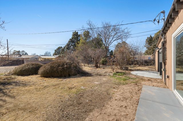 1420 Freeman Avenue NW, Albuquerque, NM 87107