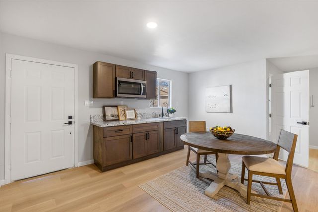 1420 Freeman Avenue NW, Albuquerque, NM 87107