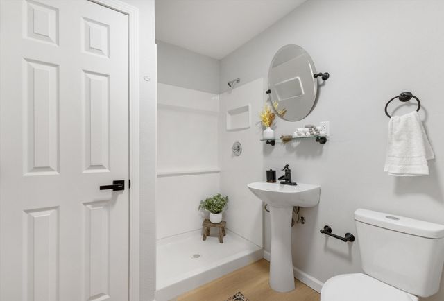 1420 Freeman Avenue NW, Albuquerque, NM 87107