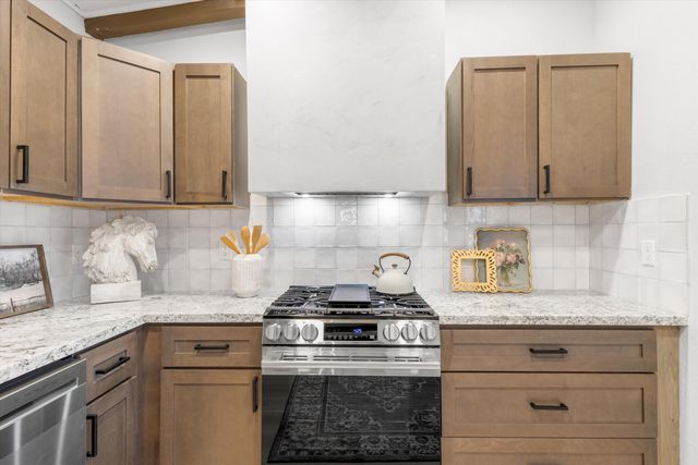 1420 Freeman Avenue NW, Albuquerque, NM 87107