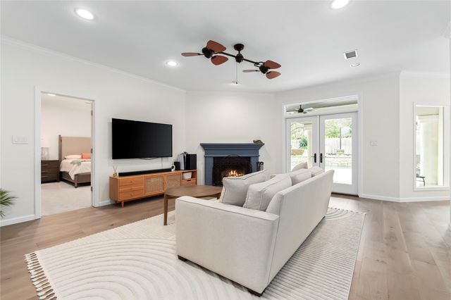 332 Explorer, Lakeway, TX 78734