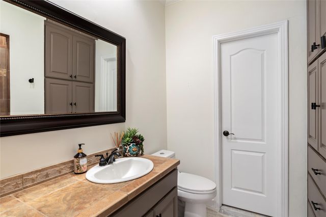 332 Explorer, Lakeway, TX 78734