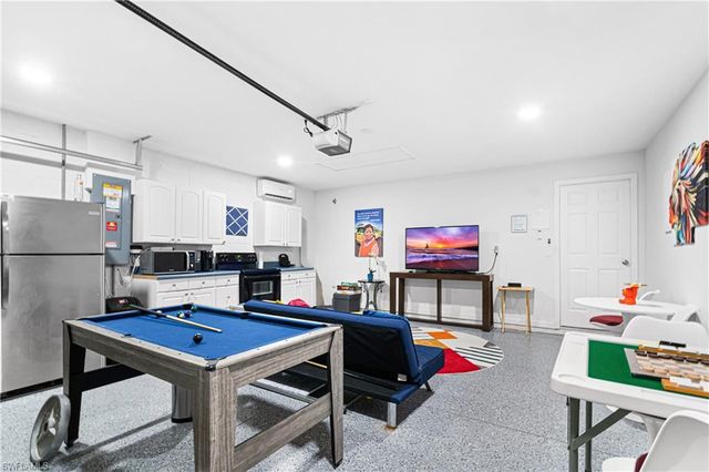 1501 NE 33rd ST, Cape Coral, FL 33909
