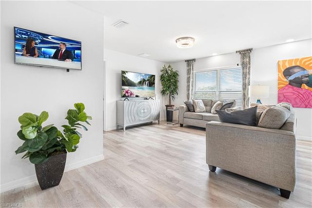 1501 NE 33rd ST, Cape Coral, FL 33909