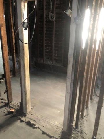 2219 Vermont Street, Detroit, MI 48216