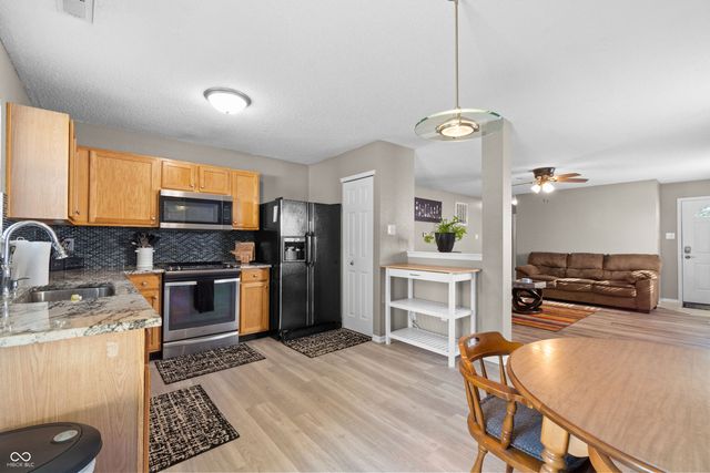 11913 Pronghorn Circle, Noblesville, IN 46060