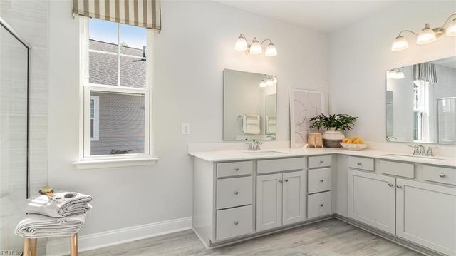 208 Gallop WAY, Yorktown, VA 23690