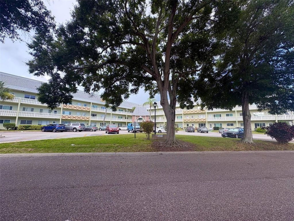 2459 COLUMBIA DRIVE 69, Clearwater, FL 33763