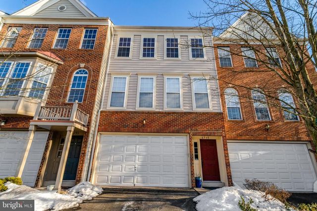 6735 APPLEMINT LN, Alexandria, VA 22310
