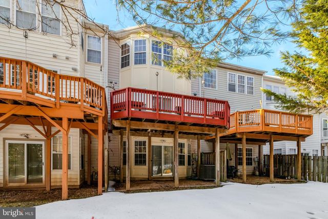 6735 APPLEMINT LN, Alexandria, VA 22310