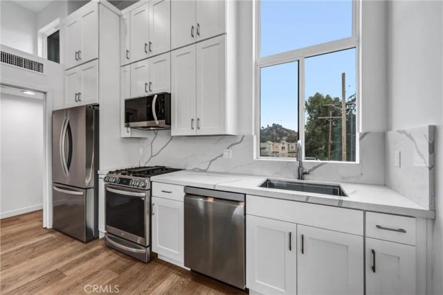 5271 Eagle Dale, Los Angeles, CA 90041