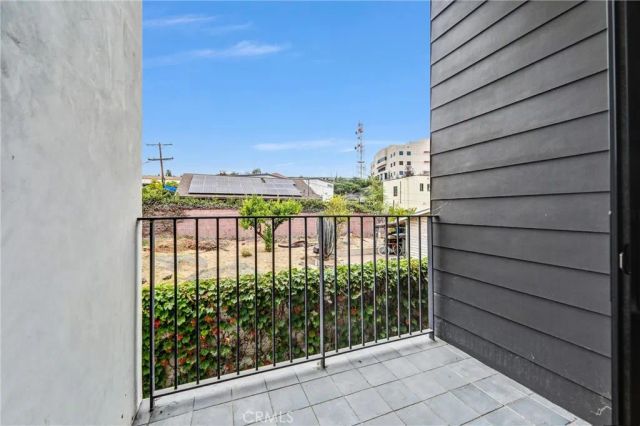 5271 Eagle Dale, Los Angeles, CA 90041