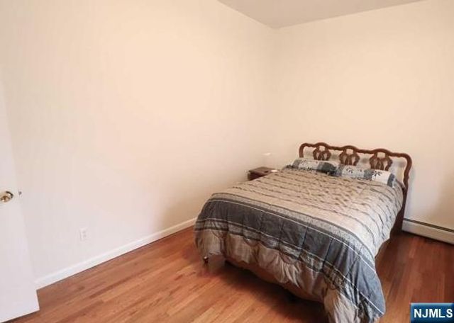 386 Rea Avenue Front Apartm, Hawthorne, NJ 07506