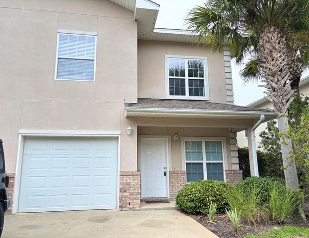 1545 Bentley Circle, Fort Walton Beach, FL 32547