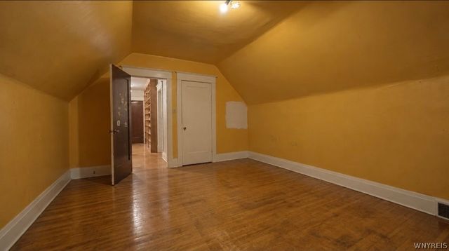 33 Mercer Avenue, Buffalo, NY 14214