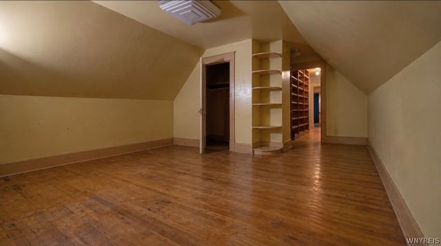 33 Mercer Avenue, Buffalo, NY 14214