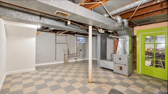 33 Mercer Avenue, Buffalo, NY 14214