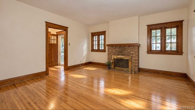 33 Mercer Avenue, Buffalo, NY 14214