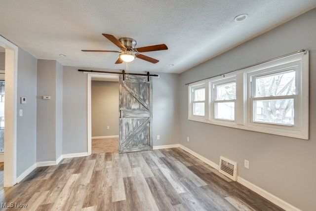 2643 Monroe Street, Lakemore, OH 44250