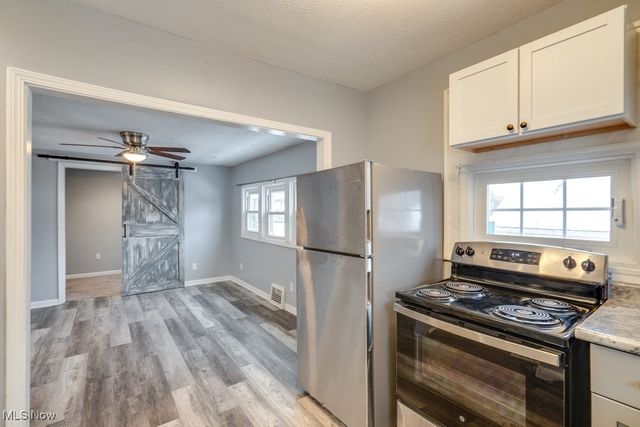 2643 Monroe Street, Lakemore, OH 44250