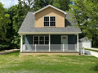 738 Mineral Springs Avenue, Youngstown, OH 44511