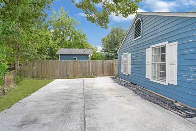 3607 De Leon Street, Houston, TX 77087