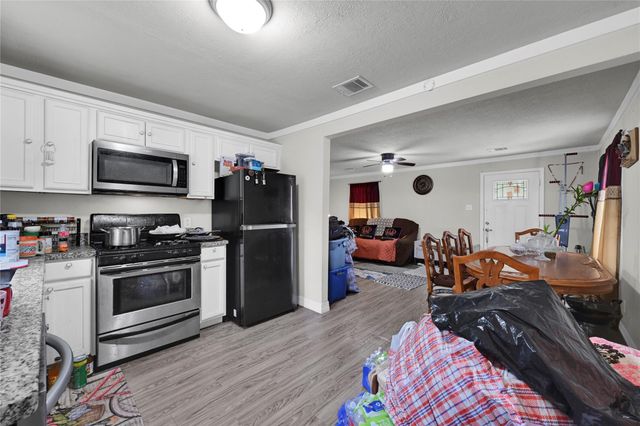 3607 De Leon Street, Houston, TX 77087