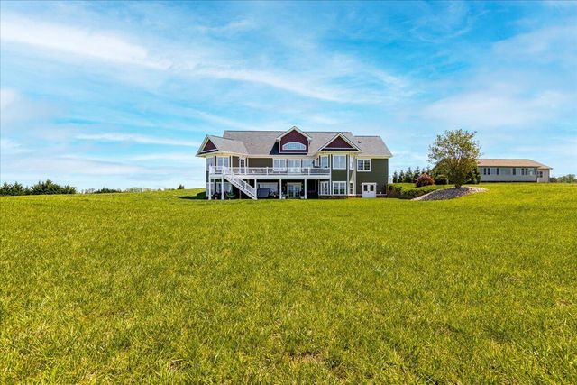 379 Greenhouse RD, Glade Hill, VA 24092