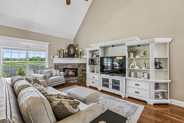 4519 Smitty Dr, Murfreesboro, TN 37128
