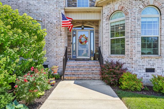4519 Smitty Dr, Murfreesboro, TN 37128