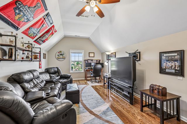 4519 Smitty Dr, Murfreesboro, TN 37128