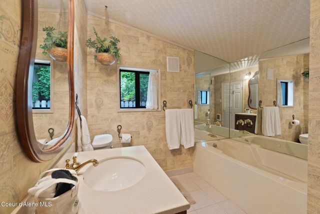 24519 E Tum Tum Dr, Liberty Lake, WA 99019