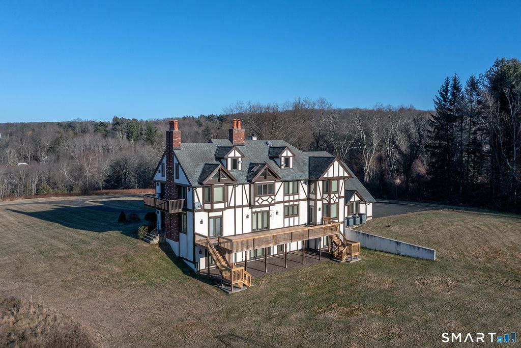 233 Southbury Road, Roxbury, CT 06783