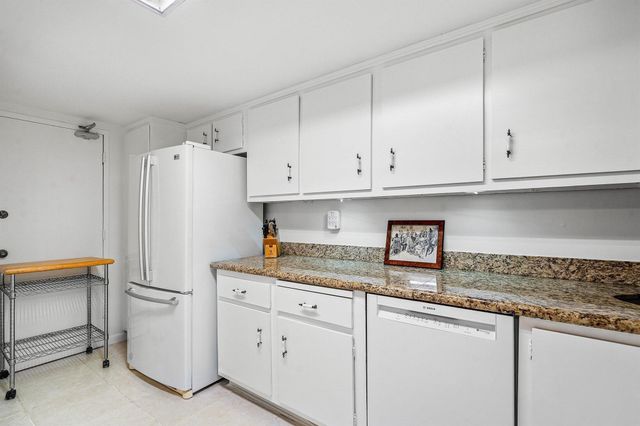 223 Atlantic Avenue D2, Palm Beach, FL 33480